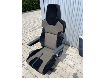 Cabine et intérieur MAN TGX