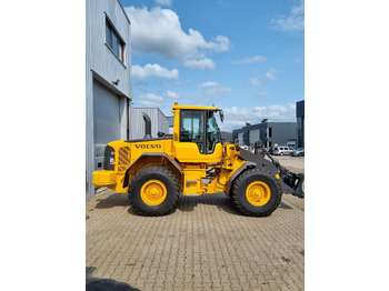 Chargeuse sur pneus VOLVO L70F 2009 with new engine: photos 5