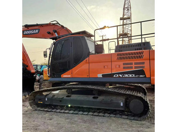 Pelle sur chenille DOOSAN DX300