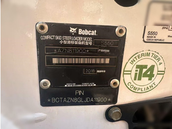 Mini chargeuse BOBCAT S550: photos 5
