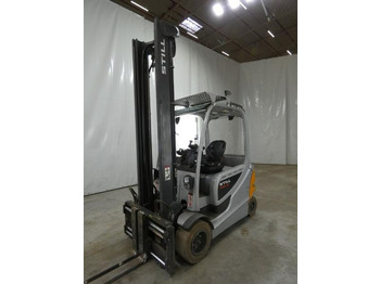 Chariot élévateur électrique STILL RX60