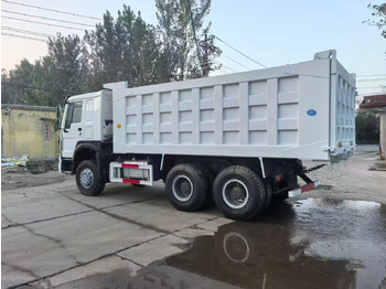 Camion SINOTRUK HOWO