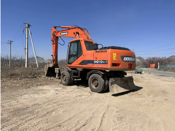 Pelle sur pneus DOOSAN DH210W-7: photos 3