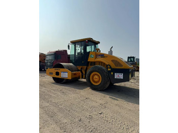 Rouleau compresseur XCMG XS183J: photos 2