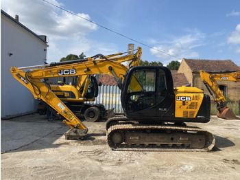 Pelle sur chenille JCB