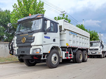 Camion benne pour transport de déchets SHACMAN Shacman F3000 6x4 Tractor Truck for Sale in Zambia: photos 3 Camion benne pour transport de déchets SHACMAN Shacman F3000 6x4 Tractor Truck for Sale in Zambia: photos 3
