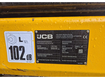 Crédit-bail de  JCB 220XLC JCB 220XLC: photos 2