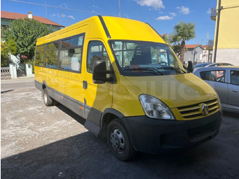 Bus scolaire IVECO Daily