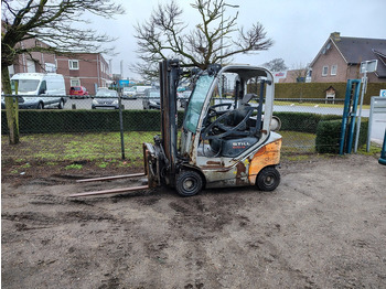 Chariot élévateur à gaz STILL RX70