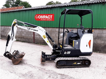 Mini pelle BOBCAT E19