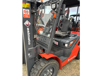 Chariot élévateur Forklift: photos 3