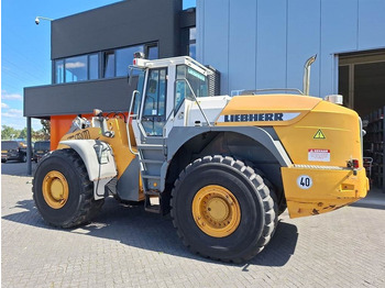 Chargeuse sur pneus LIEBHERR L 580