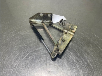 Frame/ Châssis pour Engins de chantier Schaeff SKL834-0451019031-Hinge left/Scharnier: photos 2 Frame/ Châssis pour Engins de chantier Schaeff SKL834-0451019031-Hinge left/Scharnier: photos 2