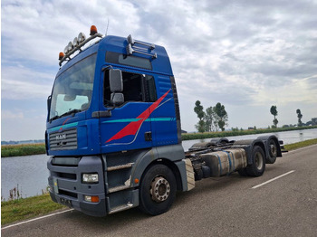 Châssis cabine MAN TGA 26.390