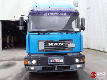 Camion plateau, Camion grue MAN 26.403 Atlas 140.1vA19: photos 2
