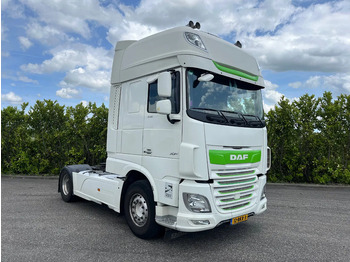 Tracteur routier DAF XF 530