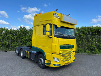 Tracteur routier DAF XF 530