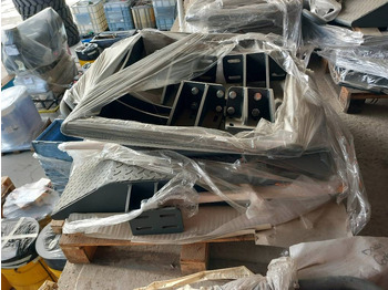 Accessoire pour Engins de chantier neuf Komatsu PW158-11 MUDGUARDS: photos 2