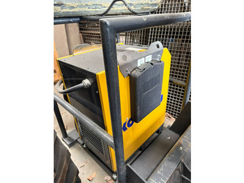 Mini pelle Komatsu PC33E-6: photos 5 Mini pelle Komatsu PC33E-6: photos 5