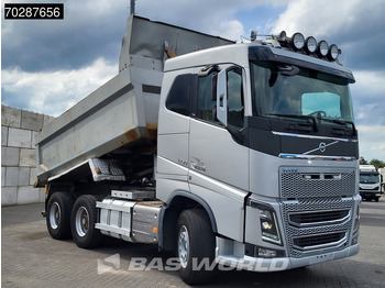 Crédit-bail de Volvo FH16 650 FH16 6X4 12m3 tipper Big-Axle Automatic Xenon Euro 6 Volvo FH16 650 FH16 6X4 12m3 tipper Big-Axle Automatic Xenon Euro 6: photos 3