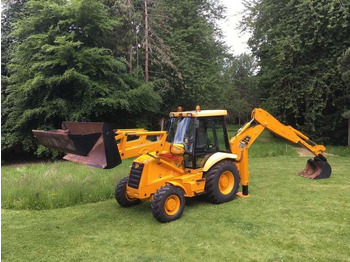 Tractopelle JCB 3CX