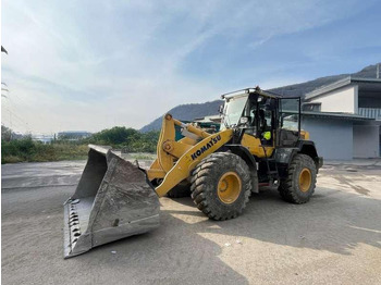 Chargeuse sur pneus KOMATSU WA320