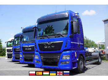 Camion à rideaux coulissants MAN TGX