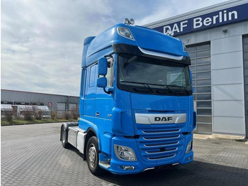Tracteur routier DAF XF 530