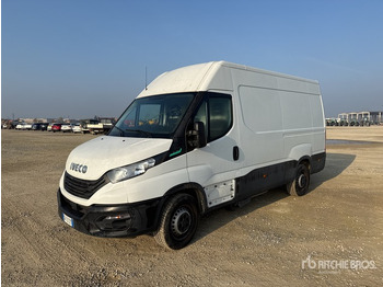 Camion fourgon IVECO Daily