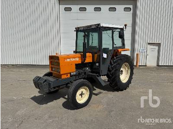 Tracteur agricole RENAULT