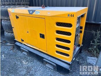 Groupe électrogène Sdmo R44 Generator Set: photos 2 Groupe électrogène Sdmo R44 Generator Set: photos 2