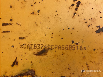 Pelle sur chenille CATERPILLAR 374