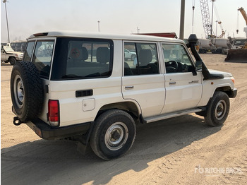 SUV 2016 Toyota Land Cruiser 76R 4x4 SUV: photos 2 SUV 2016 Toyota Land Cruiser 76R 4x4 SUV: photos 2