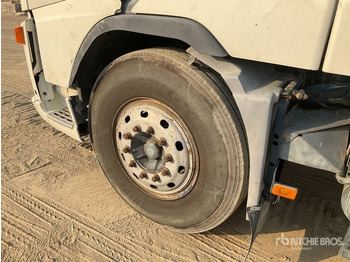 Tracteur routier 2002 Volvo FH12 6x4 T/A Sleeper Truck Tractor: photos 5