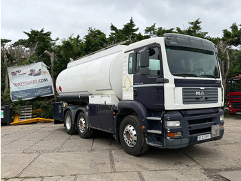 Camion citerne MAN TGA 26.430