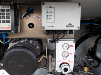 Camion citerne VOLVO FM: photos 5