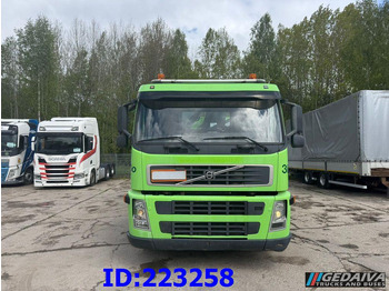 Camion plateau VOLVO 300HP 6x2 + HIAB 144B -3 CL: photos 2