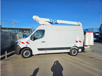 Camion avec nacelle