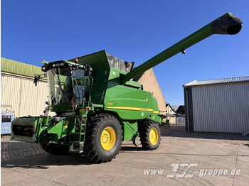 Moissonneuse-batteuse JOHN DEERE T660