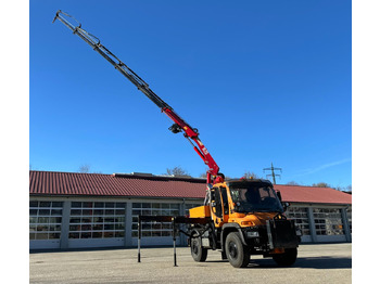 Véhicule de voirie/ Spécial UNIMOG U400