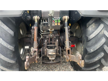 Tracteur agricole Massey Ferguson 8120 DYNA 4 Med frontlift: photos 5 Tracteur agricole Massey Ferguson 8120 DYNA 4 Med frontlift: photos 5