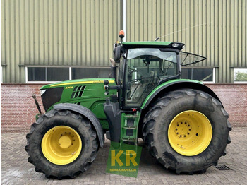 Tracteur agricole JOHN DEERE 6210R