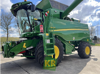 Moissonneuse-batteuse JOHN DEERE T660
