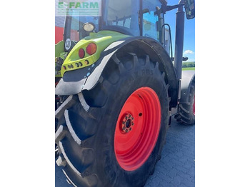 Tracteur agricole CLAAS arion 620: photos 5