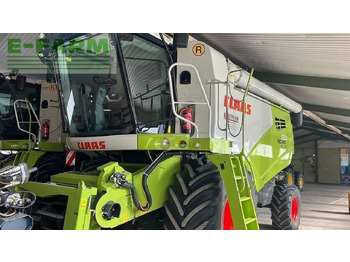 Moissonneuse-batteuse CLAAS Tucano 560