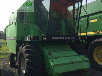 Moissonneuse-batteuse DEUTZ