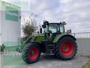 Tracteur agricole FENDT 724 Vario