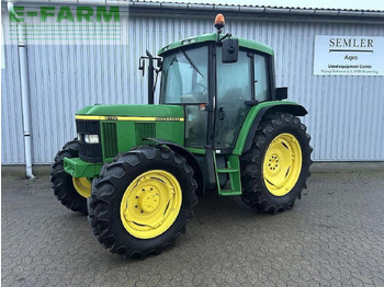 Tracteur agricole JOHN DEERE 6110