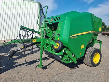 Presse à balles cubiques JOHN DEERE
