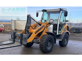 Mini pelle LIEBHERR L 506